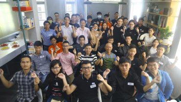 sinh-viên-FUNĩ-trong-một-buổi-offline-định-kỳ-gặp-gỡ-và-giao-lưu