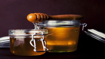 Là mồi nhử thu hút các tác nhân đe dọa, honeypot (hũ mật ong) được các chuyên gia an ninh mạng sử dụng nhằm kiểm tra lỗ hổng của mạng.