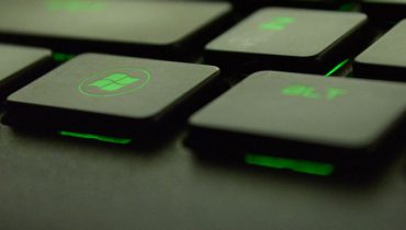 Địa chỉ IP là mã định danh duy nhất cho máy tính của bạn trên internet. Đây là hai cách để tìm địa chỉ IP trên Windows 10.