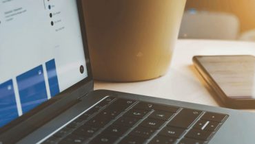 Bạn muốn giữ lại quyền đối với file khi sao chép file trên Linux? Đây là cách thực hiện bằng cách sử dụng cp và rsync.