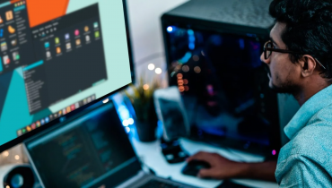 Theo mặc định, Ubuntu được cài đặt sẵn môi trường desktop GNOME. Hãy thay đổi giao diện hệ thống Ubuntu của bạn bằng cách cài đặt KDE Plasma ngay hôm nay.
