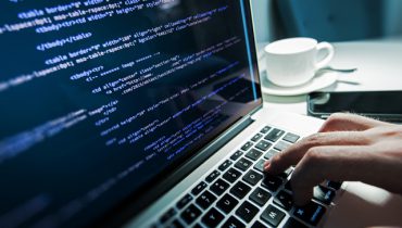 Học lập trình IT online ở đâu