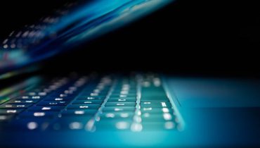 Virus máy tính đã trở thành nỗi ám ảnh của người dùng máy tính trong nhiều thập kỷ. Những phần mềm nhỏ bé này có thể được tìm thấy trên khắp internet, luôn tìm mục tiêu mới để lây nhiễm. Do đó, phần mềm chống vi-rút là một phần quan trọng trong kho chương trình của bất kỳ chủ sở hữu máy tính nào.