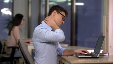 Có vấn đề về sức khỏe, hạn chế giao tiếp