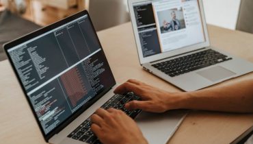 Những loại Laptop tốt nhất để lập trình nhúng (Nguồn ảnh: Internet)