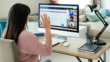 Lưu ý quan trọng khi tìm gia sư toán 12 online cho con